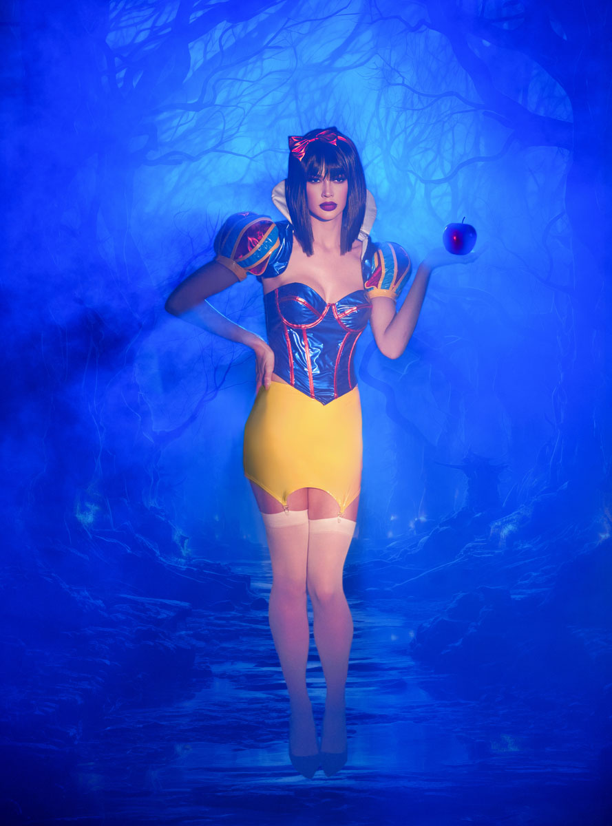 Enchanted Forest Vixen Womens Sexy Snow White Costume - Lifestyle Image 3