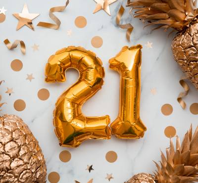Image of 21st birthday party supplies