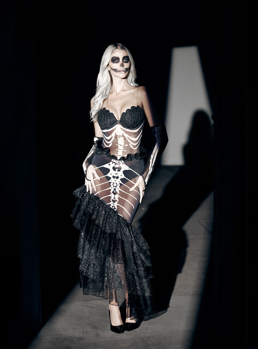 Dark Mermaid Sexy Womens Deluxe Halloween Costume - Lifestyle Image 1